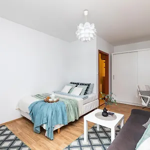 Superapart Stanow Zjednoczonych 72 Warszawa